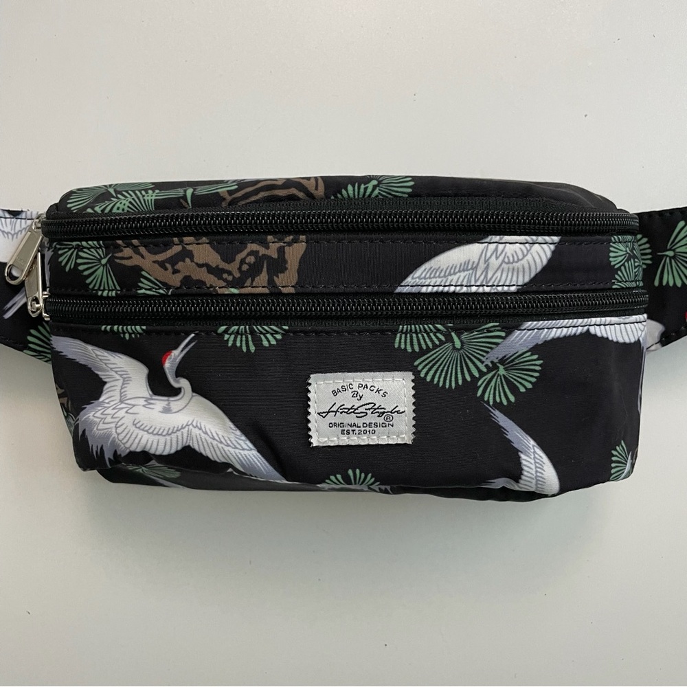 Hot Styles Belt Bag Fanny Pack Asian Cranes Botanical Double Zip Pockets Black - Picture 2 of 16